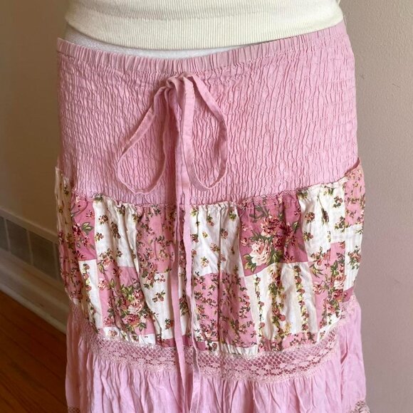 Y2K Pink Floral Tiered Skirt - Picture 2 of 5